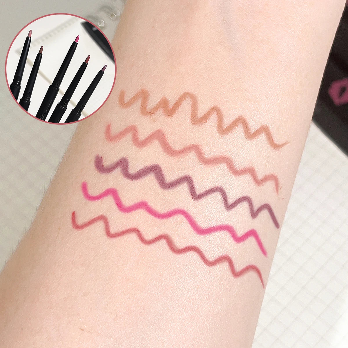 Long-Lasting Waterproof Matte Lip Liner Hydrating Non-Sticky Lip Makeup Contours Lips 5 Shades Available Lipstick Replacement